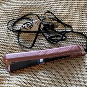 Hair straightener